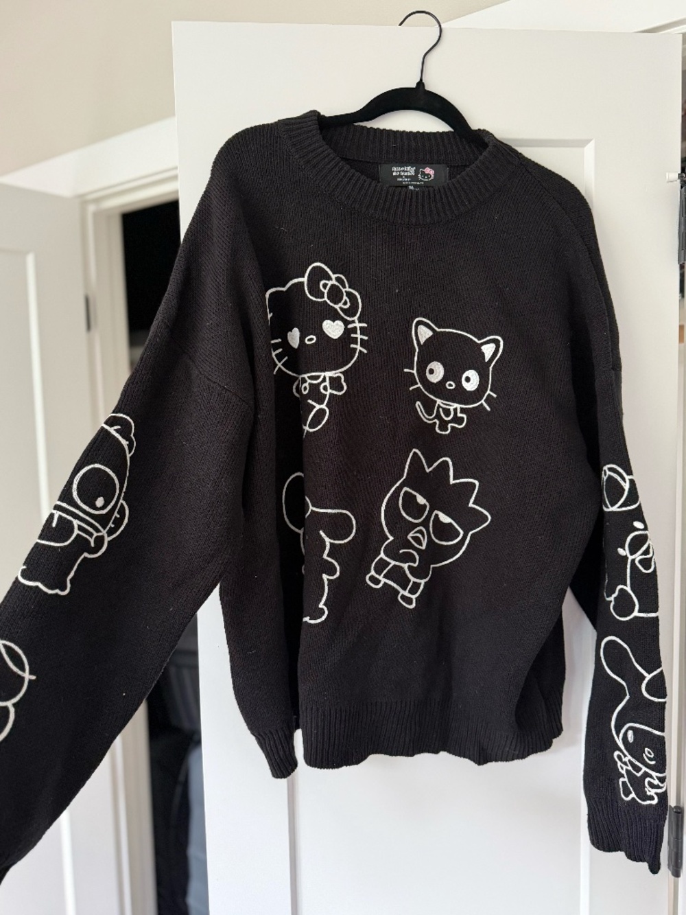 HelloKitty and Friends sweater SZ L
